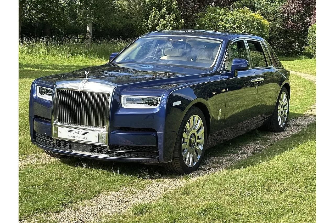 Rolls - Royce Phantom V12 - Thumbnail 3