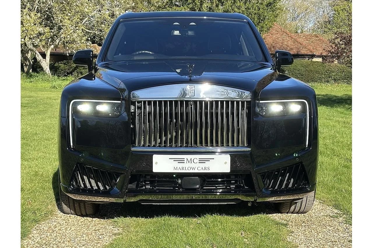 2022 Rolls - Royce Cullinan V12