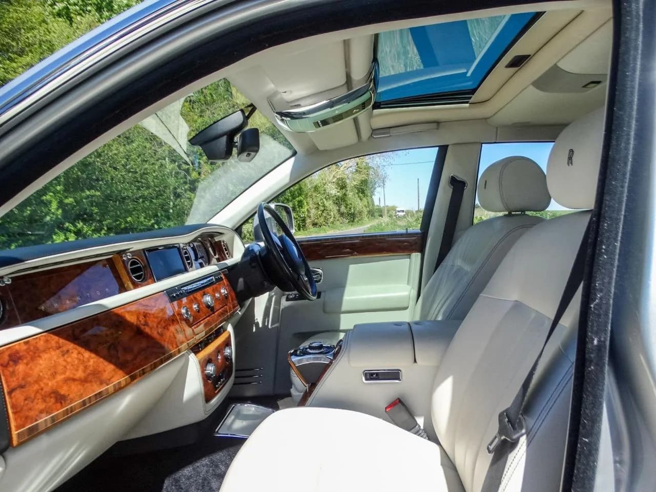 2013 Rolls - Royce 6.7 V12 Saloon 4dr Petrol Auto Euro 5 (453 bhp) - Thumbnail 3