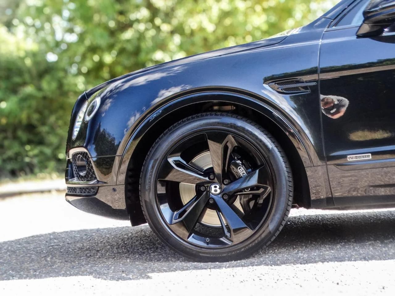 2017 Bentley 4.0d V8 SUV 5dr Diesel Auto 4WD Euro 6 (s/s) (435 ps) - Thumbnail 5
