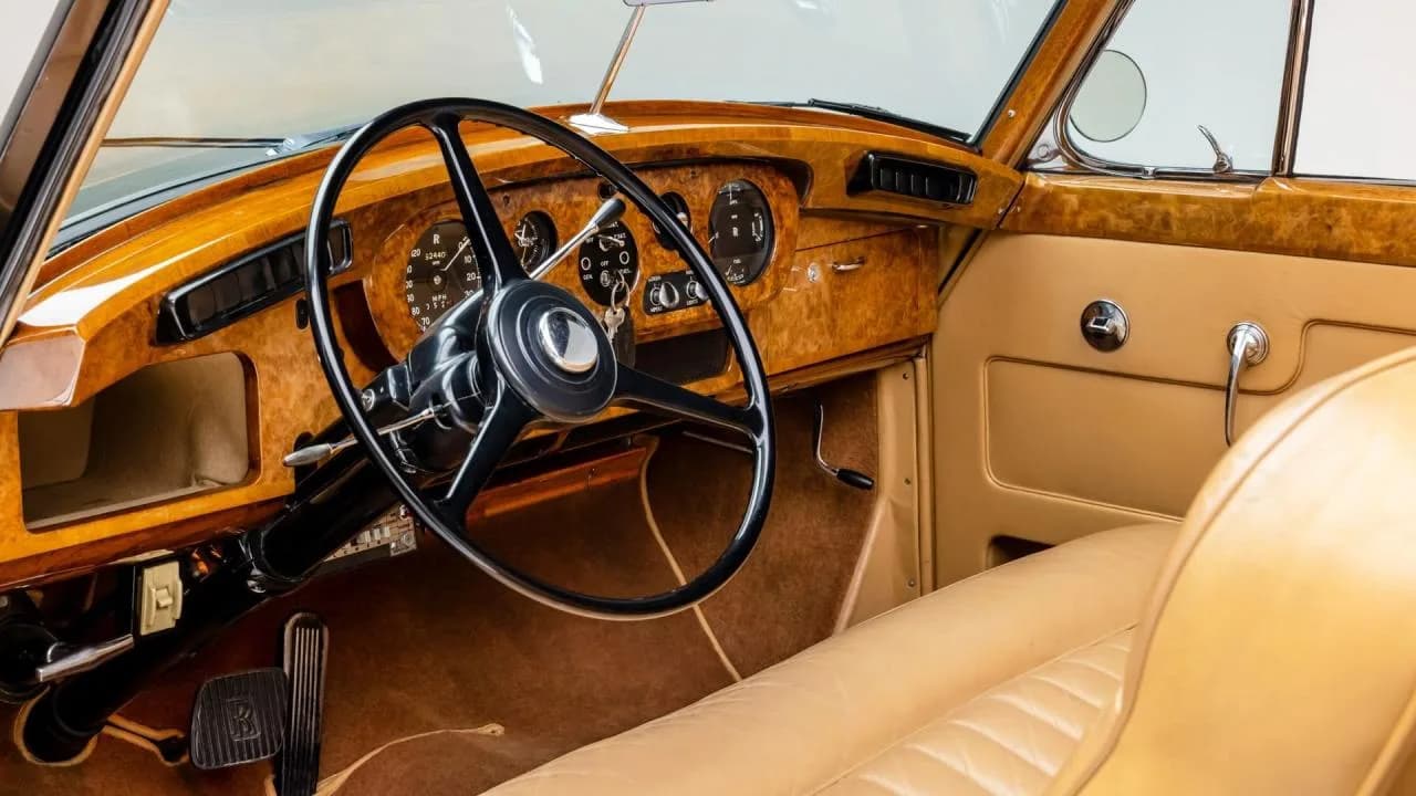 1961 Rolls - Royce Silver Cloud II H.J. Mulliner Drophead Coupe - Thumbnail 7