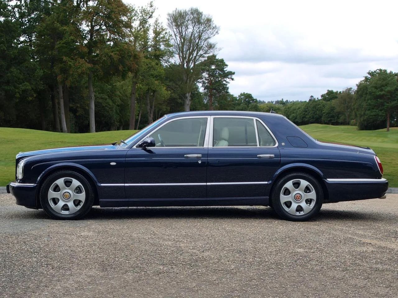 2002 Bentley 6.8 R Saloon 4dr Petrol Automatic (495 g/km 400 bhp) - Thumbnail 2