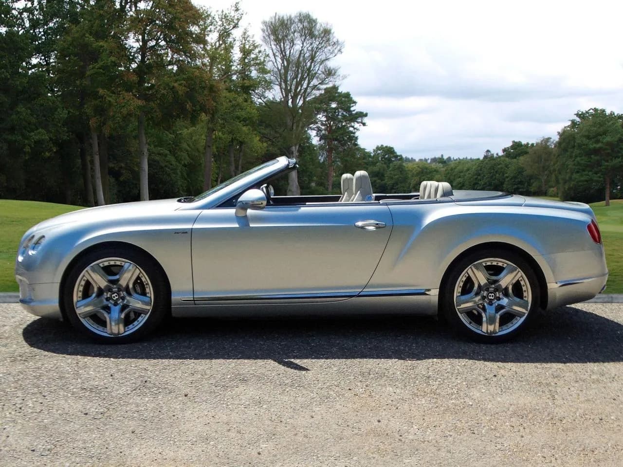 2012 Bentley 6.0 FlexFuel GTC Convertible 2dr Bi Fuel Auto 6Spd 4WD Euro 5 (575 ps) - Thumbnail 2