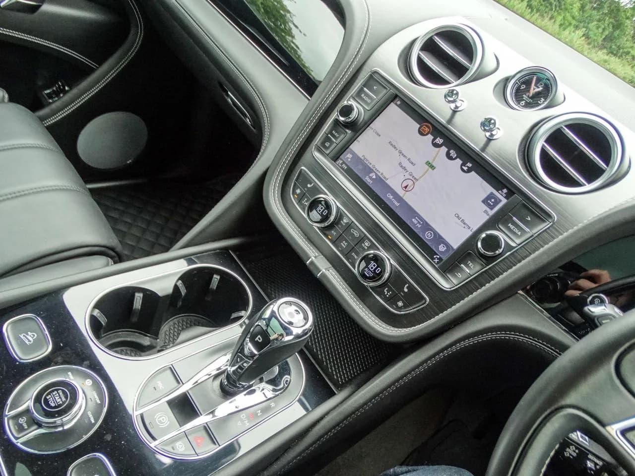 2018 Bentley 4.0d V8 SUV 5dr Diesel Auto 4WD Euro 6 (s/s) (435 ps) - Thumbnail 6