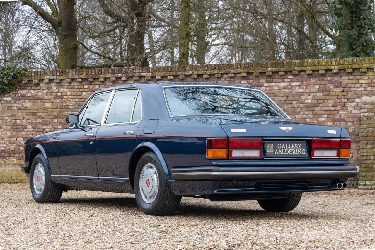 1989 Bentley Turbo R Saloon &ldquo;Service at Jack Barclay&rdquo; - Thumbnail 2