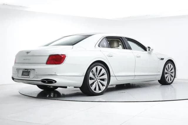 2022 Bentley Flying Spur Hybrid - Thumbnail 5