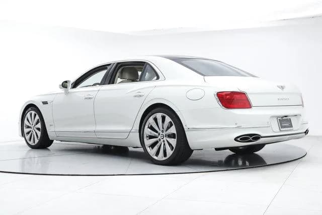 2022 Bentley Flying Spur Hybrid - Thumbnail 3