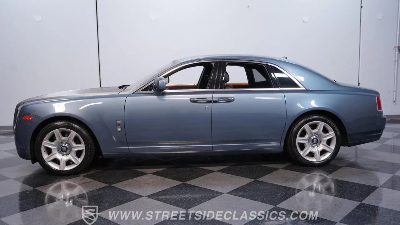 2010 Rolls - Royce Ghost - Thumbnail 2