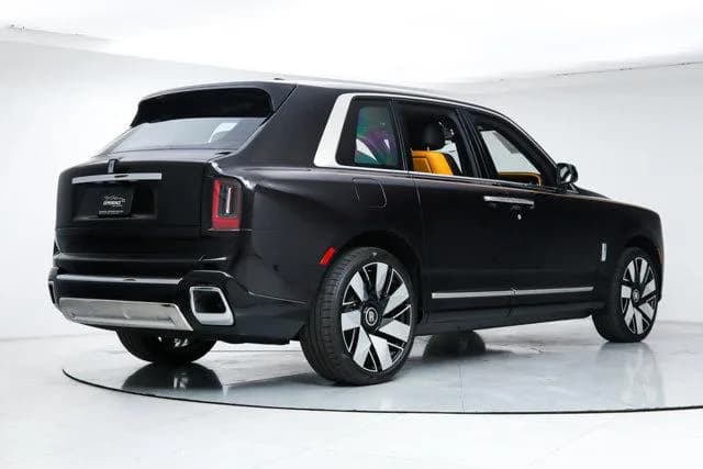 2025 Rolls - Royce Cullinan - Thumbnail 6