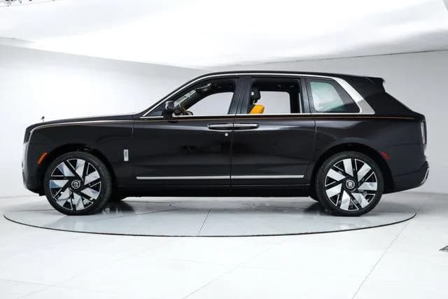 2025 Rolls - Royce Cullinan - Thumbnail 2