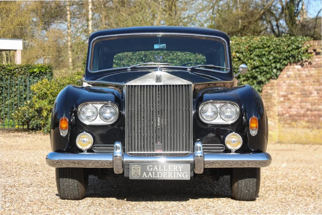 1962 Rolls - Royce Phantom V by James Young &ldquo;The Paris Salon-Porte de Versailles&rdquo; - Thumbnail 5