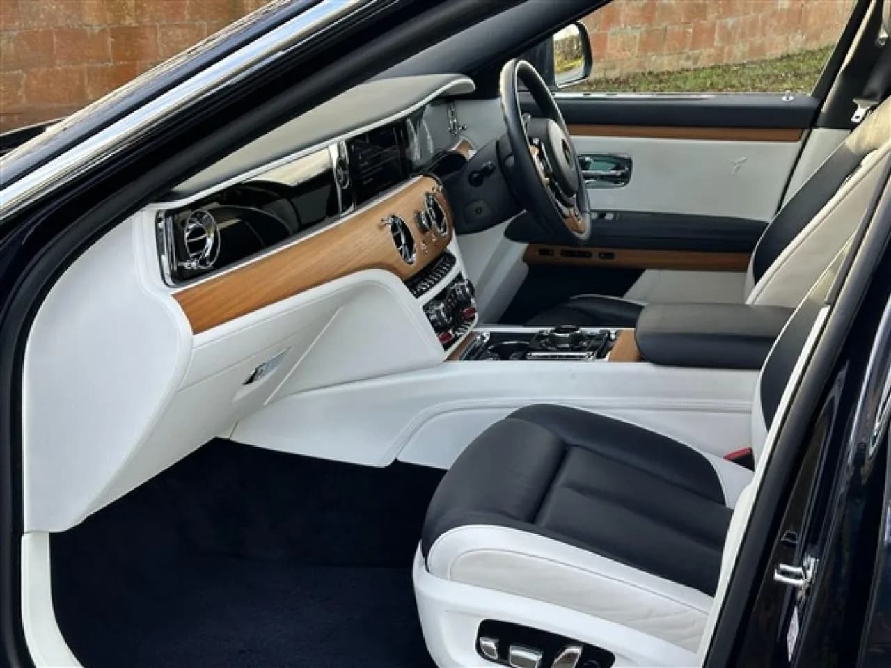 2021 Rolls - Royce Ghost - Thumbnail 7