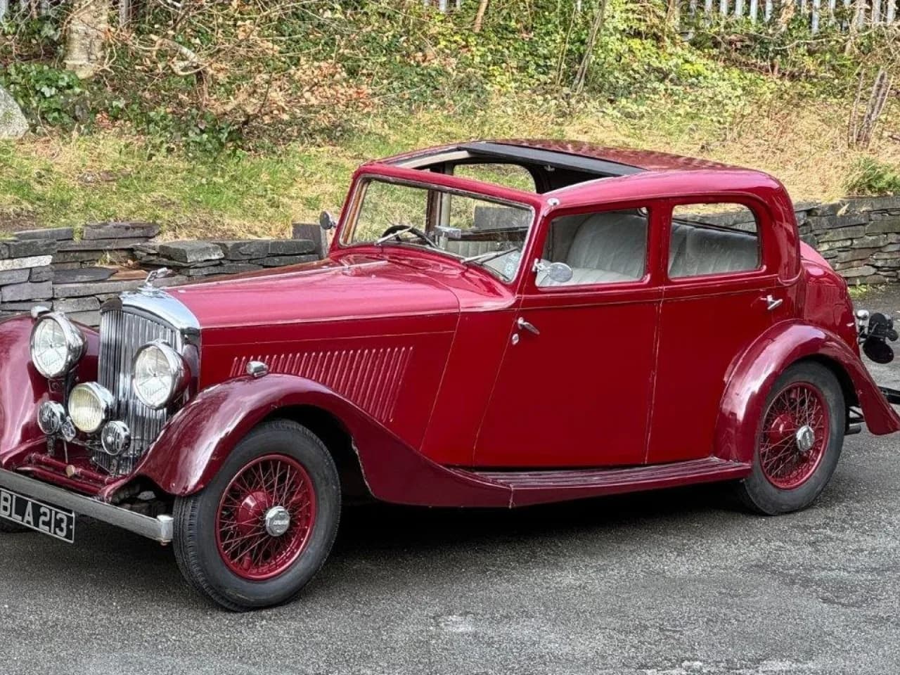 1934 Bentley 3 1/2 Park Ward Saloon - Thumbnail 5