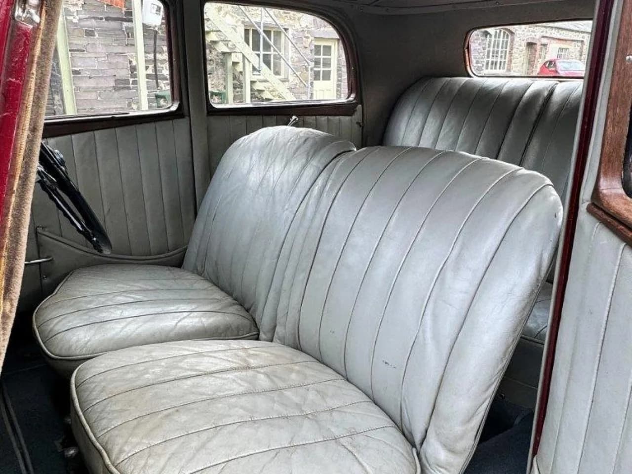 1934 Bentley 3 1/2 Park Ward Saloon - Thumbnail 7