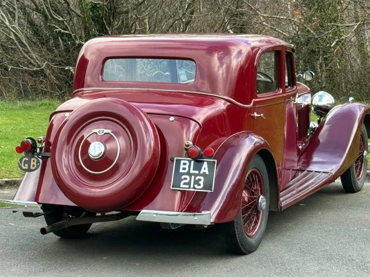1934 Bentley 3 1/2 Park Ward Saloon - Thumbnail 2