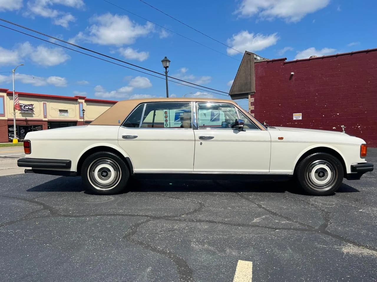 1987 Rolls - Royce Silver Spur - Thumbnail 4