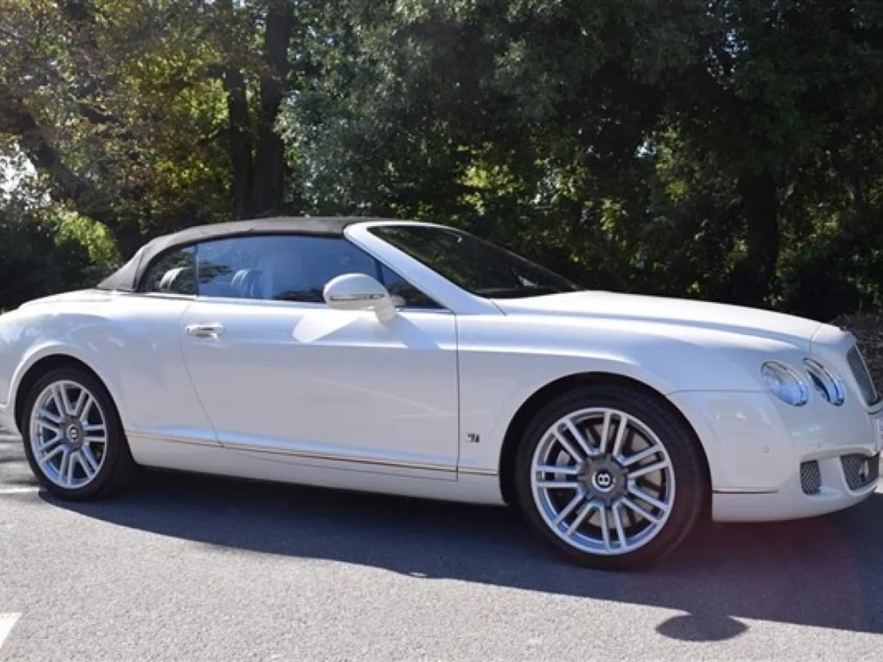 2010 Bentley Continental GTC - Thumbnail 3