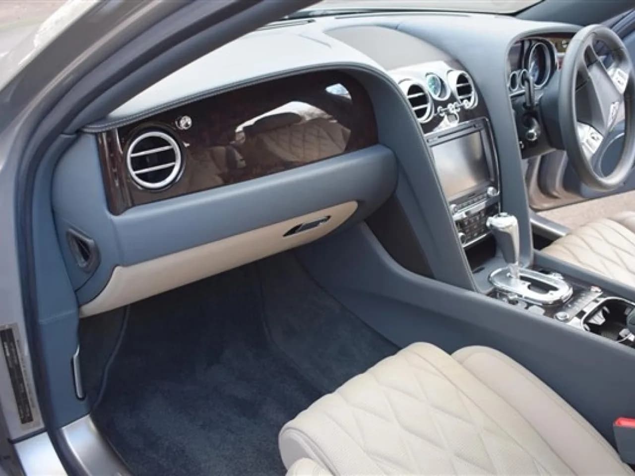 2014 Bentley Flying Spur - Thumbnail 4