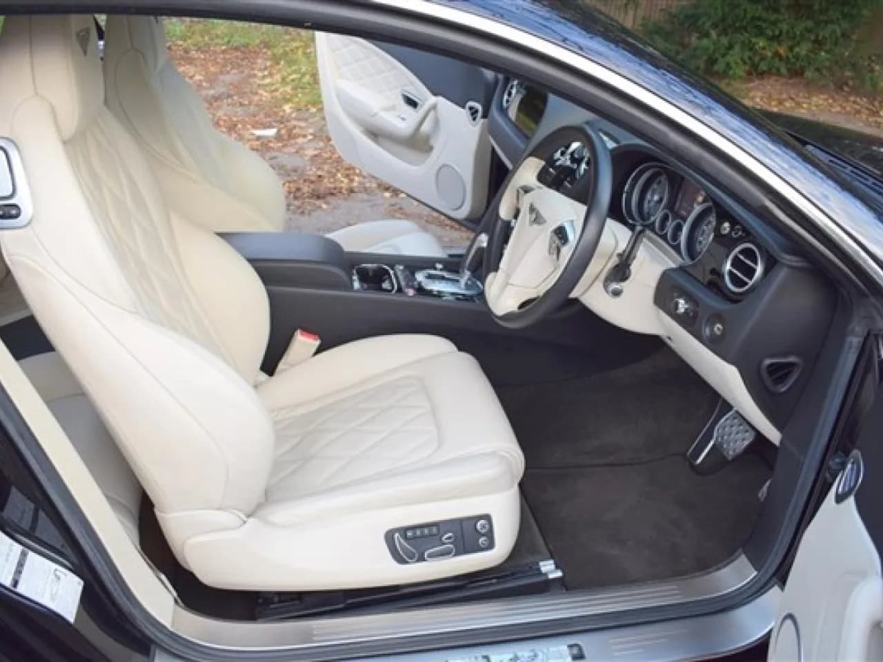 2015 Bentley Continental GT - Thumbnail 7