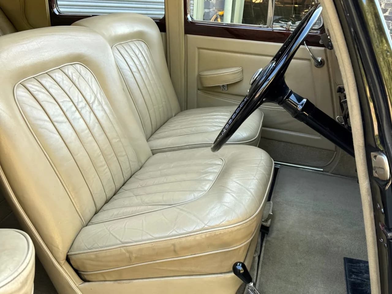 1953 Bentley R Type Manual Sports Saloon - Thumbnail 6