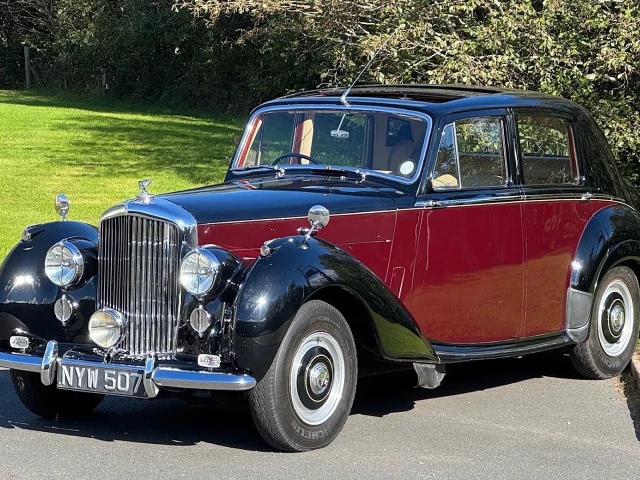 1953 Bentley R Type Manual Sports Saloon - Image 2