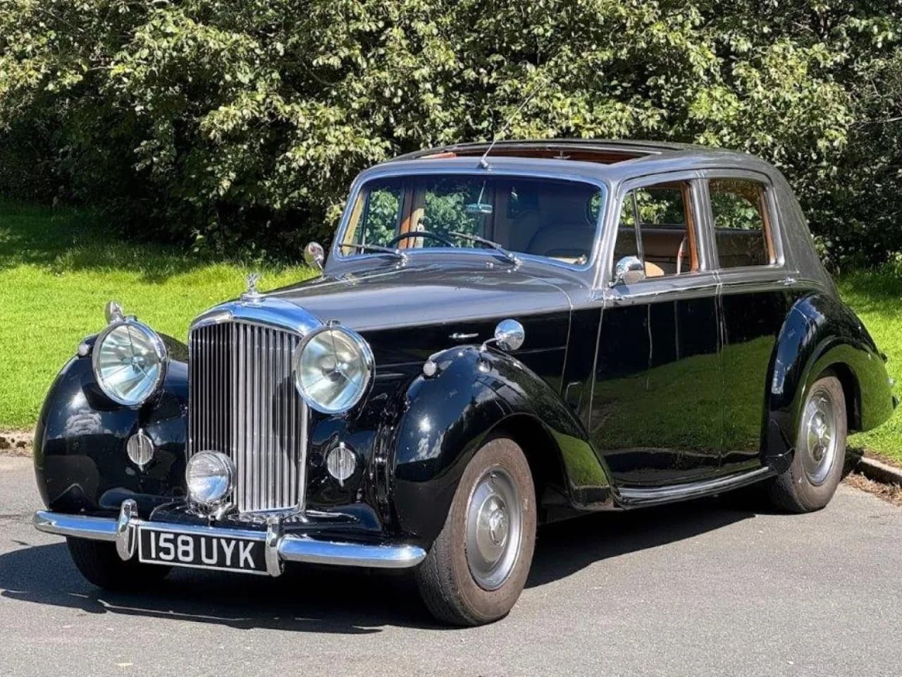 1953 Bentley R Type Manual Sports Saloon - Image 3