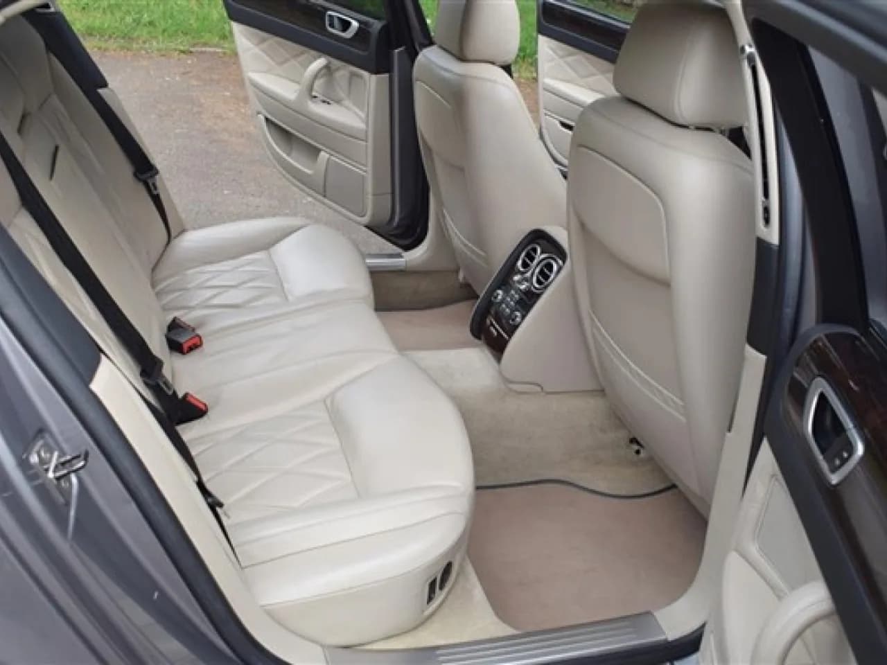 2008 Bentley Flying Spur - Thumbnail 5