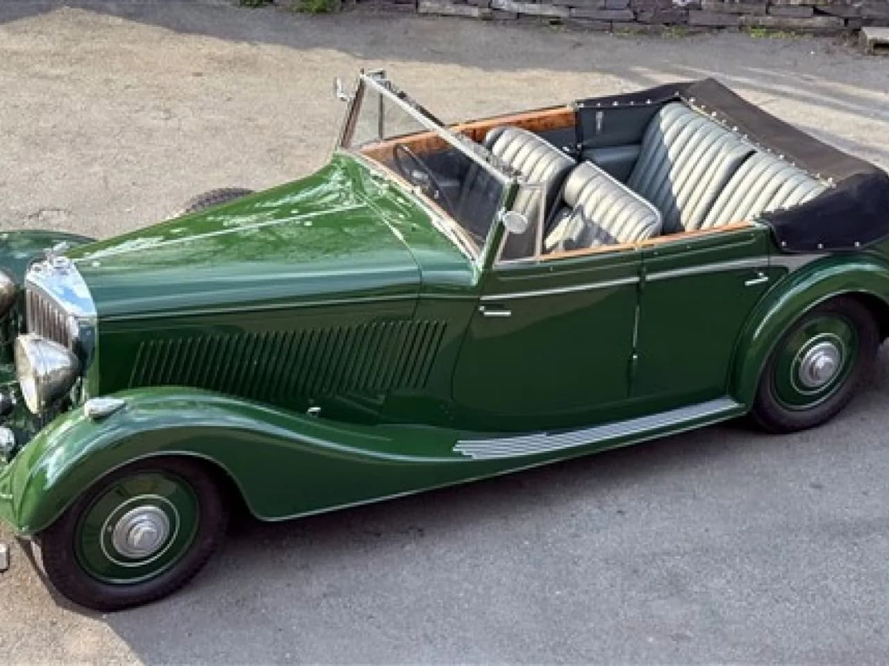 1937 Bentley 4 1/4 Ltr Vanden Plas Allweather Tourer B179JY - Thumbnail 2