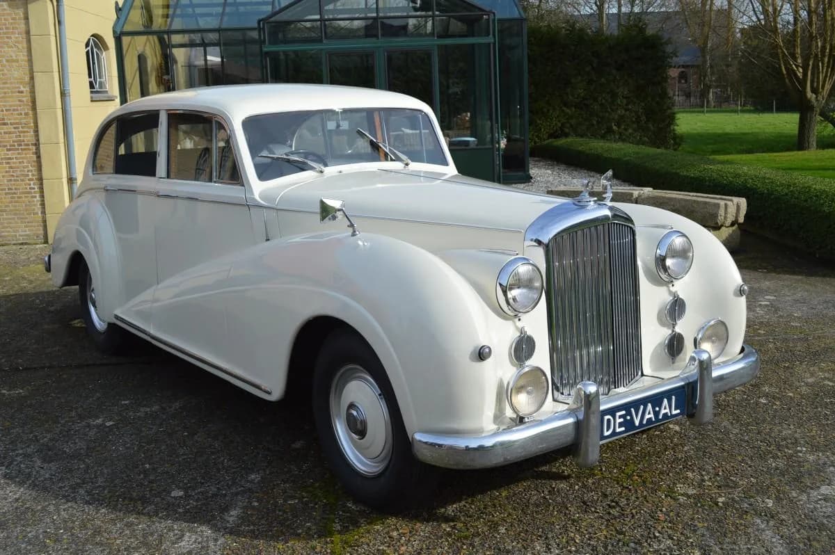 1952 Bentley MK VI