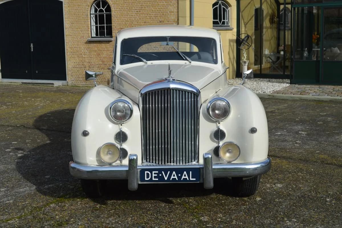 1952 Bentley MK VI - Thumbnail 3