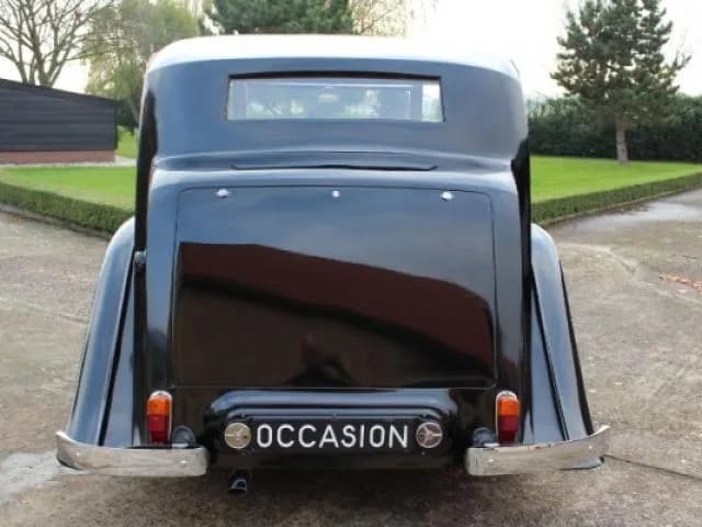 1937 Rolls - Royce Phantom III - Thumbnail 3