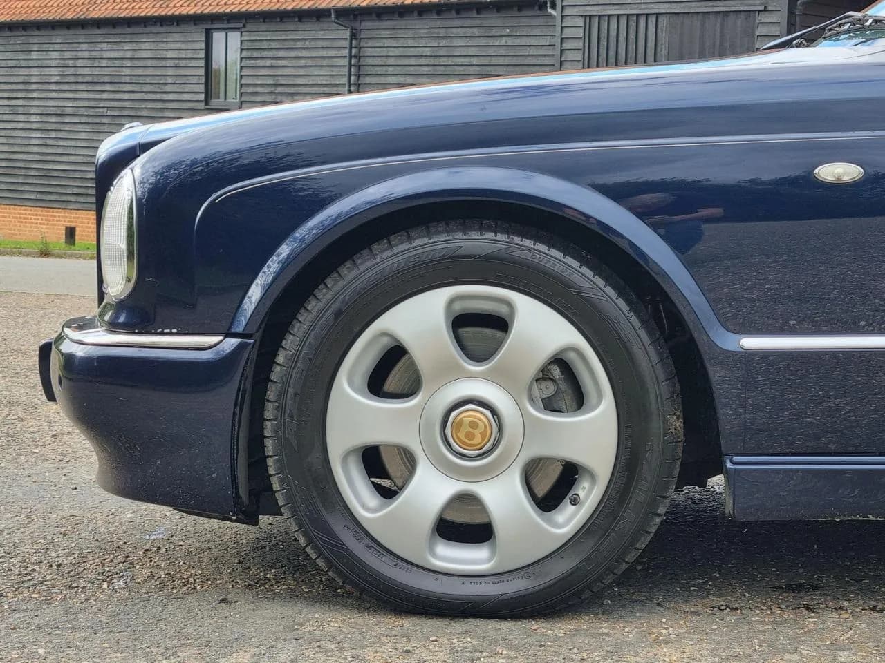 2002 Bentley 6.8 R Saloon 4dr Petrol Automatic (495 g/km 400 bhp) - Thumbnail 5