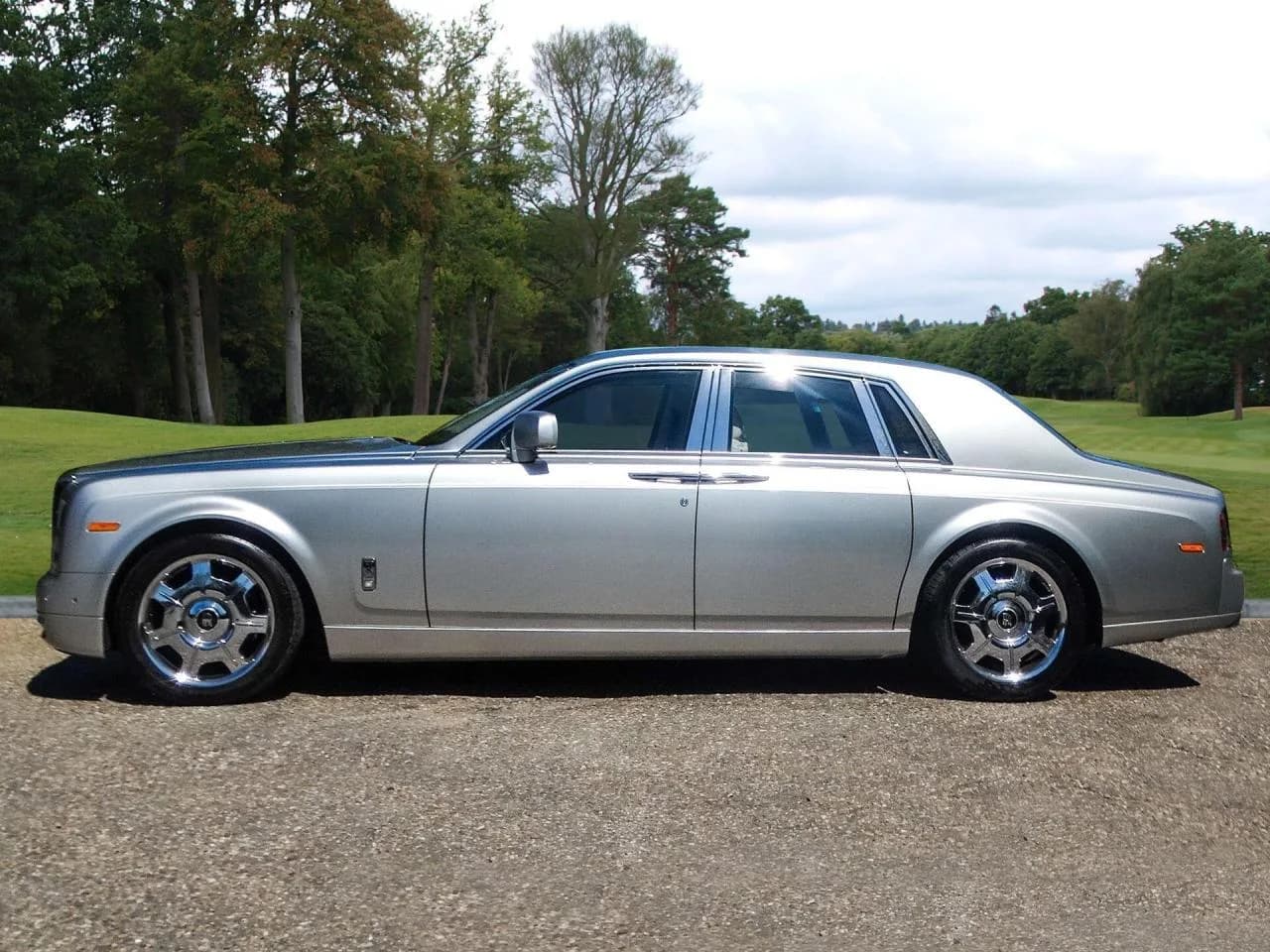 2013 Rolls - Royce 6.7 V12 Saloon 4dr Petrol Auto Euro 5 (453 bhp) - Thumbnail 2