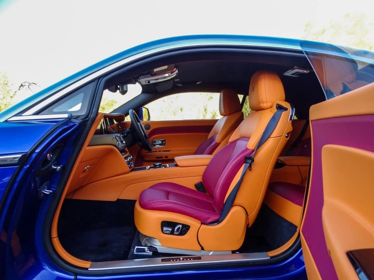 2024 Rolls - Royce 120kWh Auto 4WD 2dr - Thumbnail 3