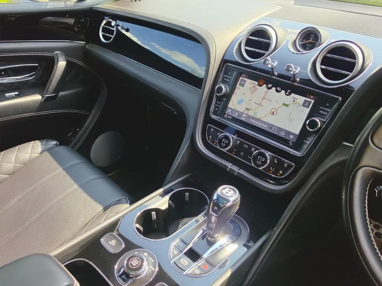 2018 Bentley 4.0 V8 SUV 5dr Petrol Auto 4WD Euro 6 (s/s) (550 ps) - Thumbnail 6