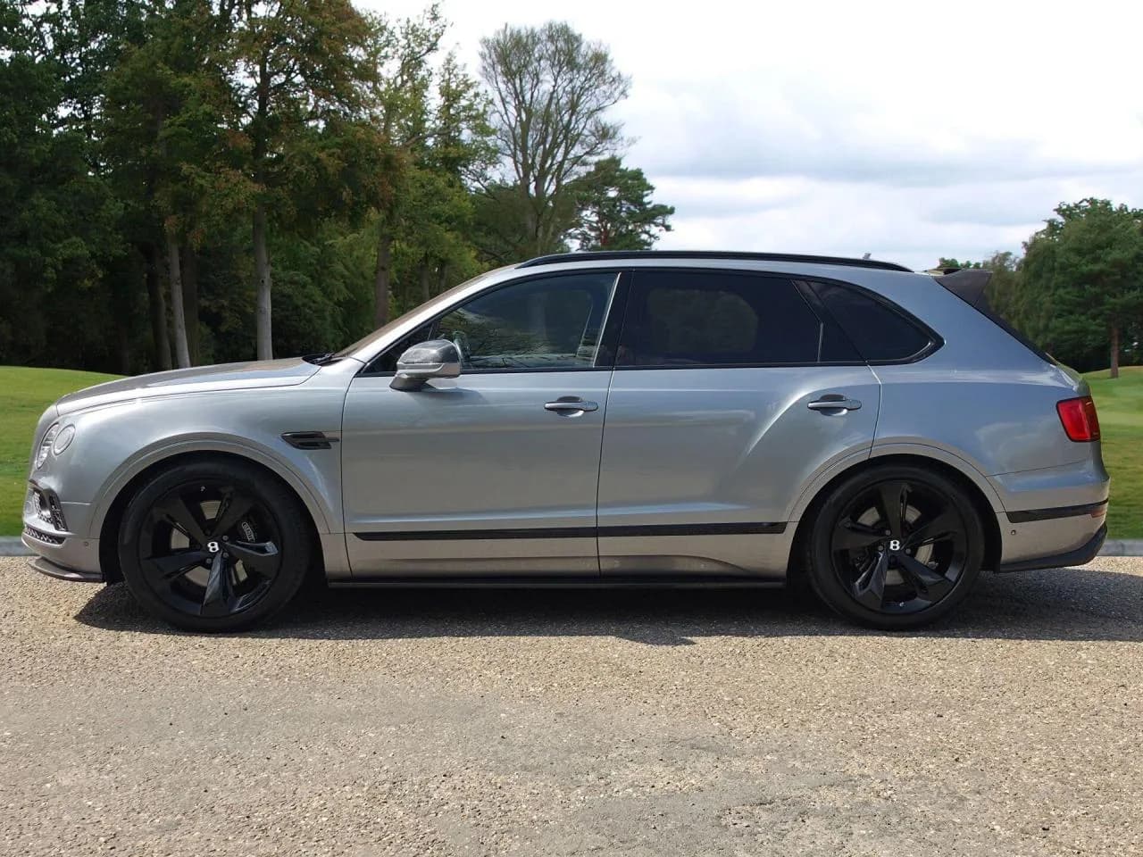 2018 Bentley 4.0 V8 SUV 5dr Petrol Auto 4WD Euro 6 (s/s) (550 ps) - Thumbnail 3