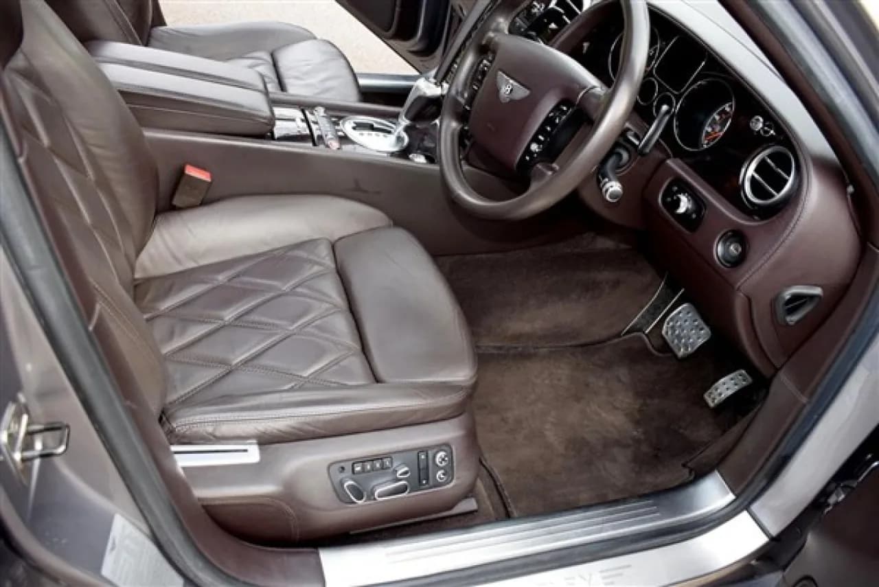 2006 Bentley Flying Spur Mulliner - Thumbnail 8