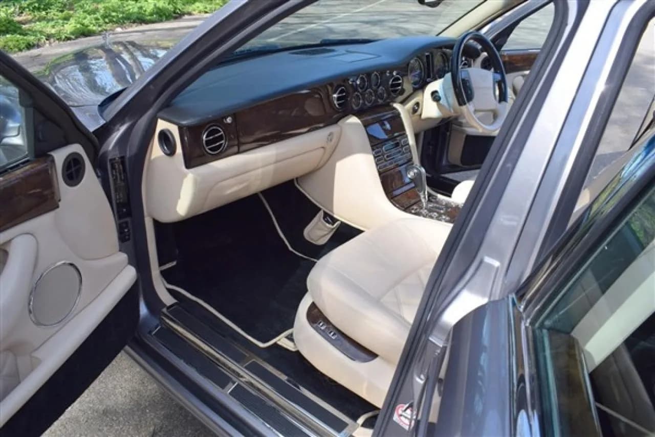 2005 Bentley Arnage T - Thumbnail 4