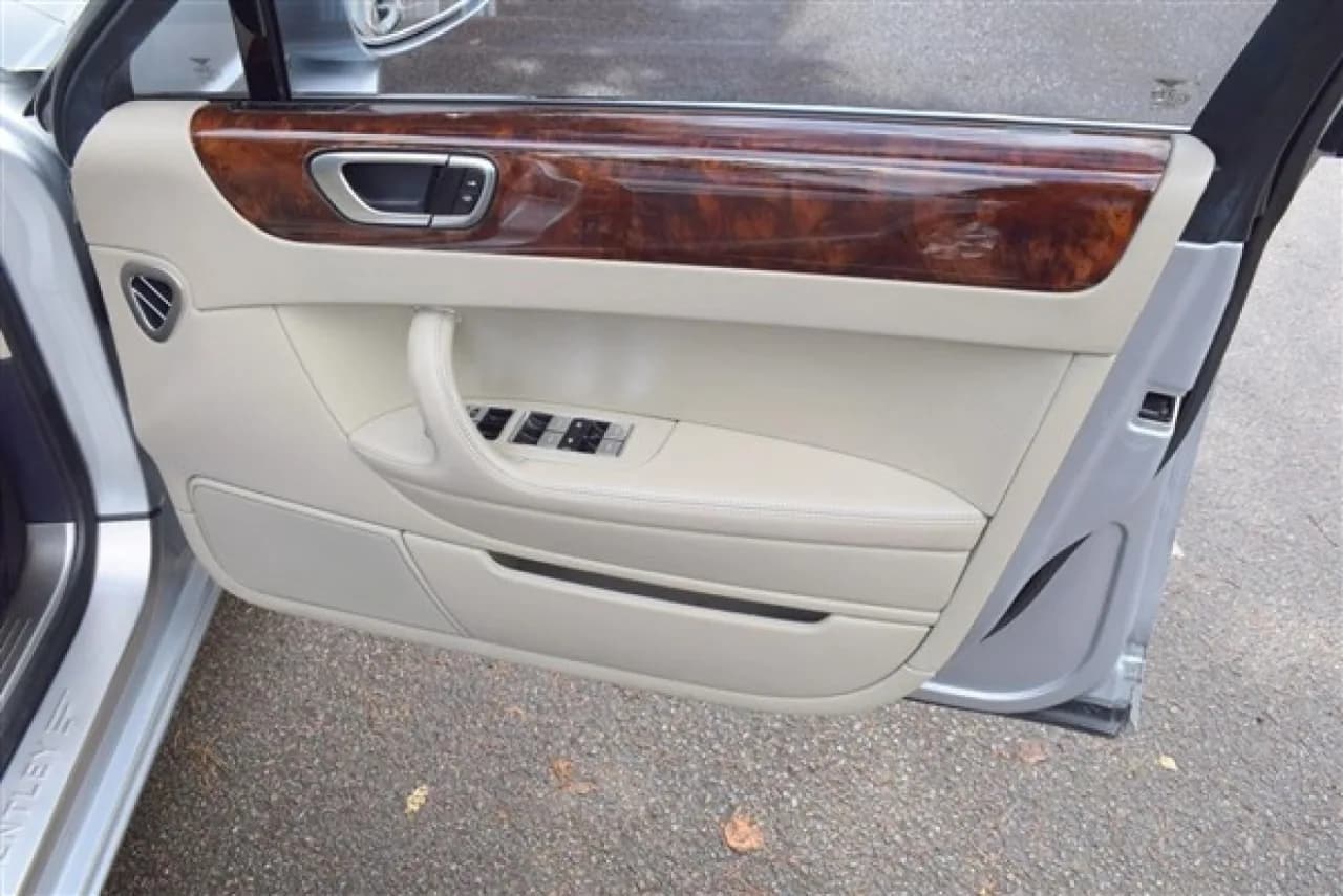 2006 Bentley Flying Spur - Thumbnail 8