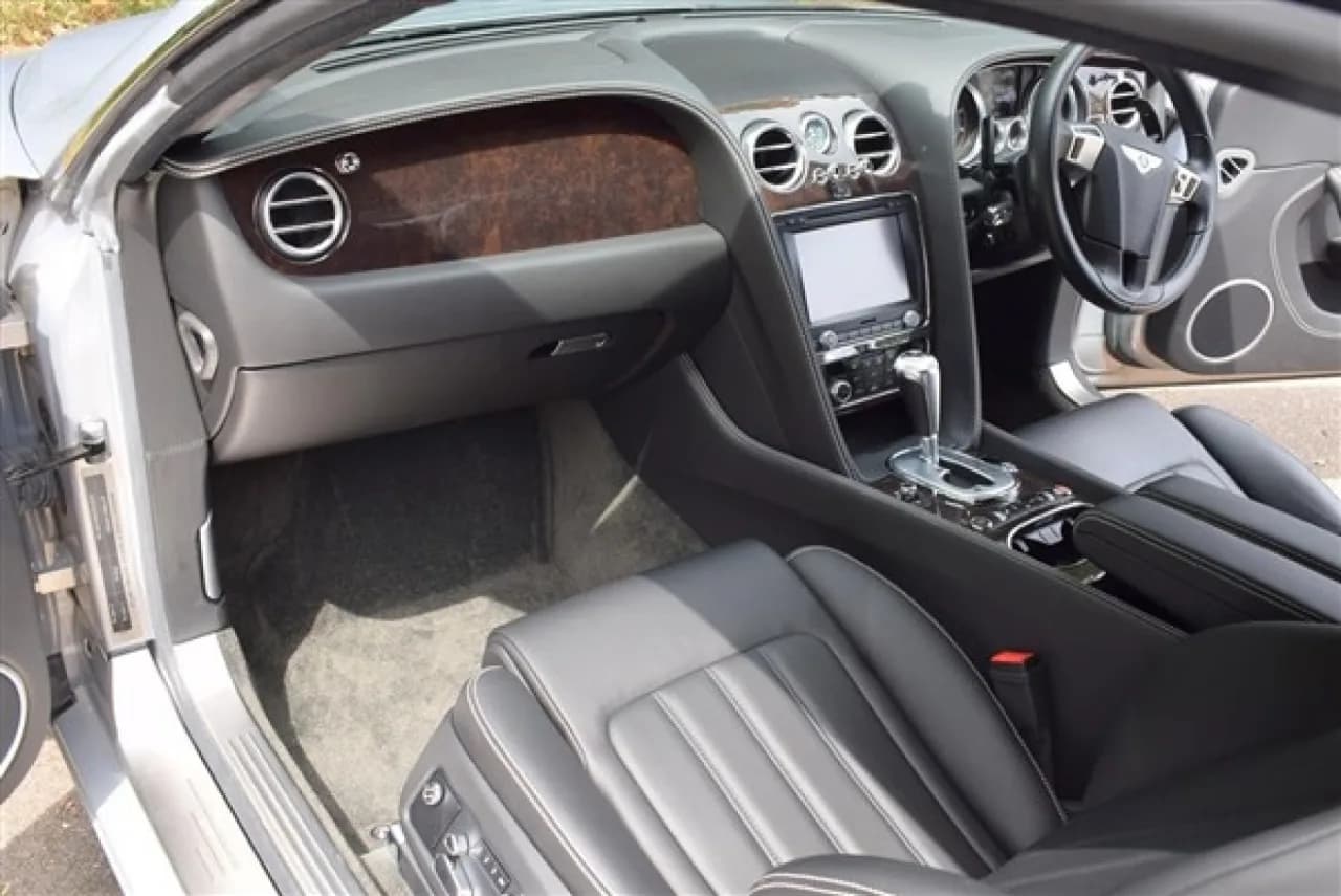 2012 Bentley Continental GT - Thumbnail 4