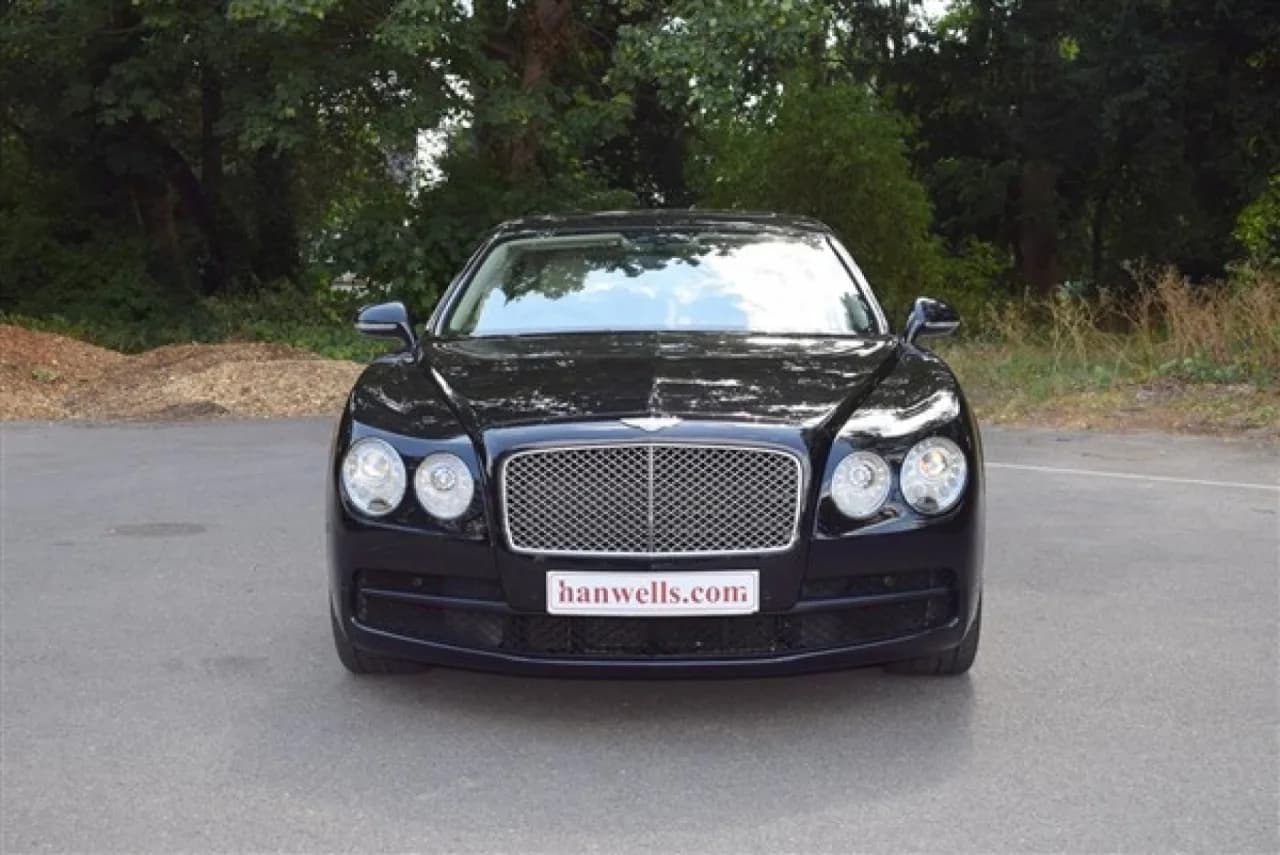 2018 Bentley Flying Spur V8 4.0 - Thumbnail 2