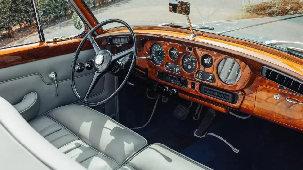 1962 Rolls - Royce Silver Cloud II H.J. Mulliner Drophead Coupe - Thumbnail 5