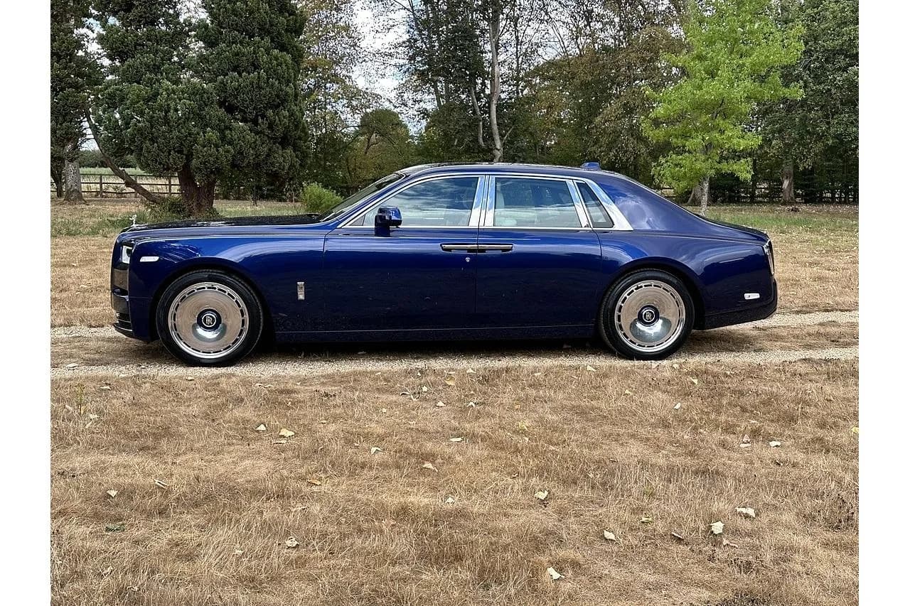 2018 Rolls - Royce Phantom V12 - Thumbnail 3