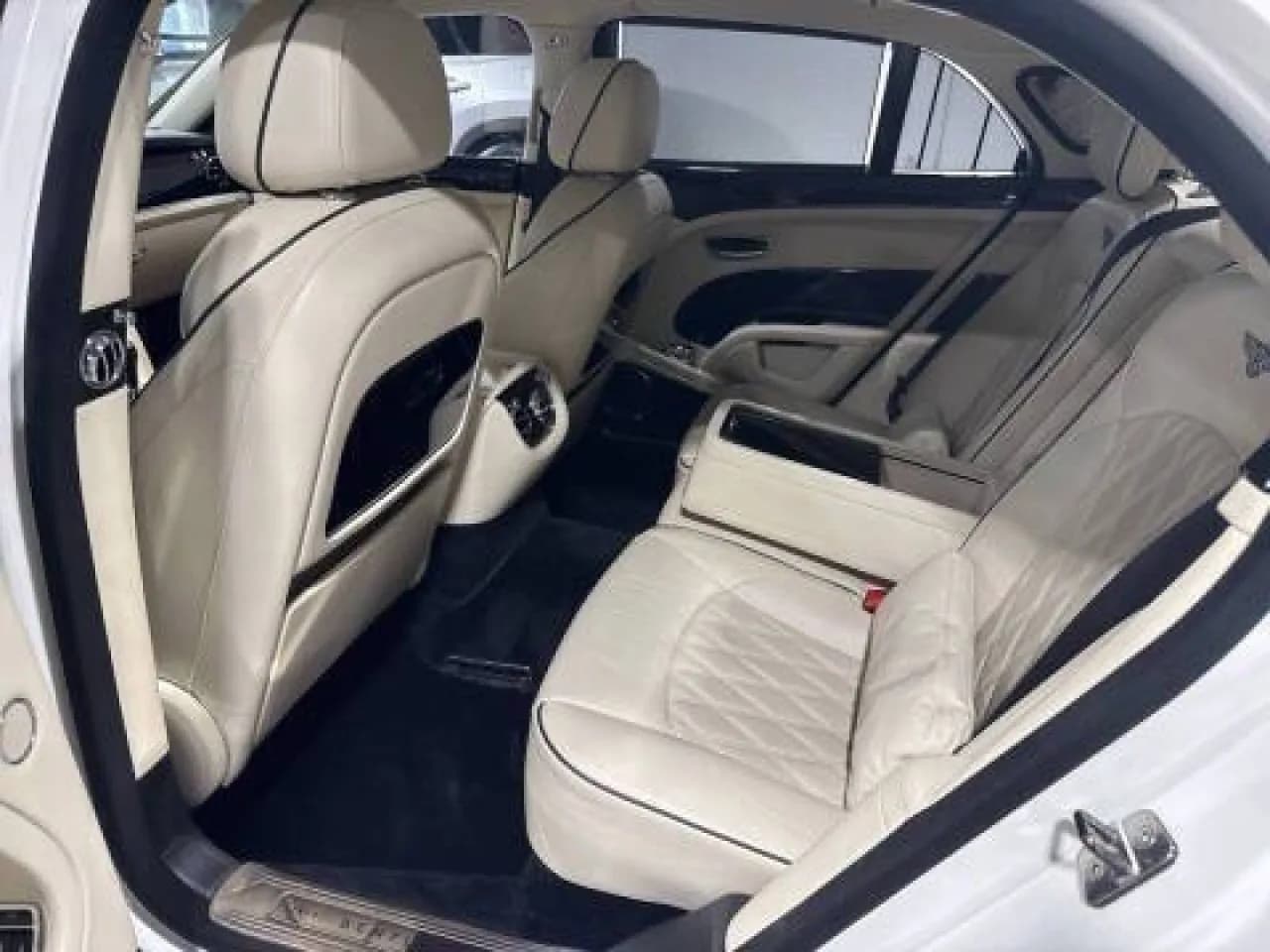 2020 Bentley Mulsanne - Thumbnail 8