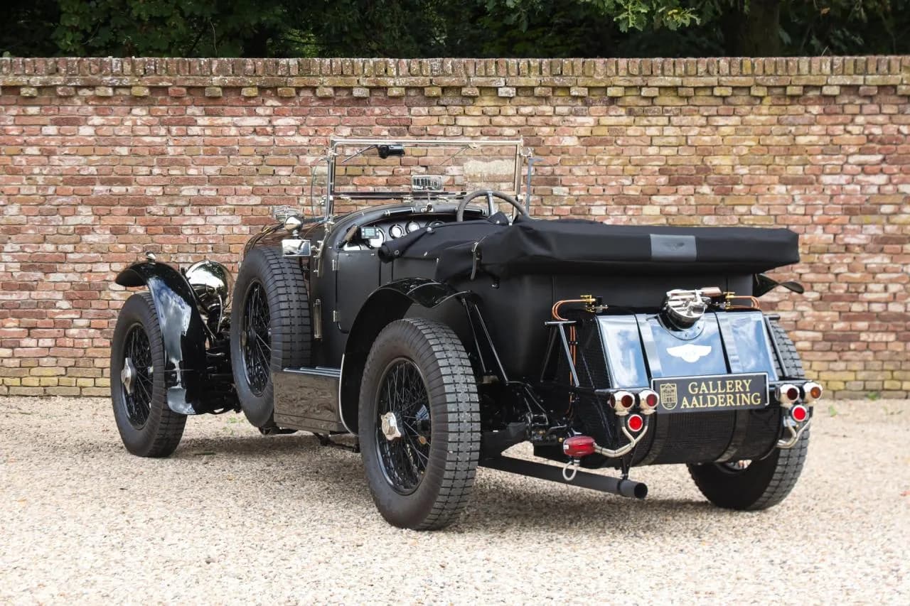 1948 Bentley Speed 8 &ldquo;Peking to Paris spec&rdquo; by Racing Green FULL OPTIONS - Thumbnail 2