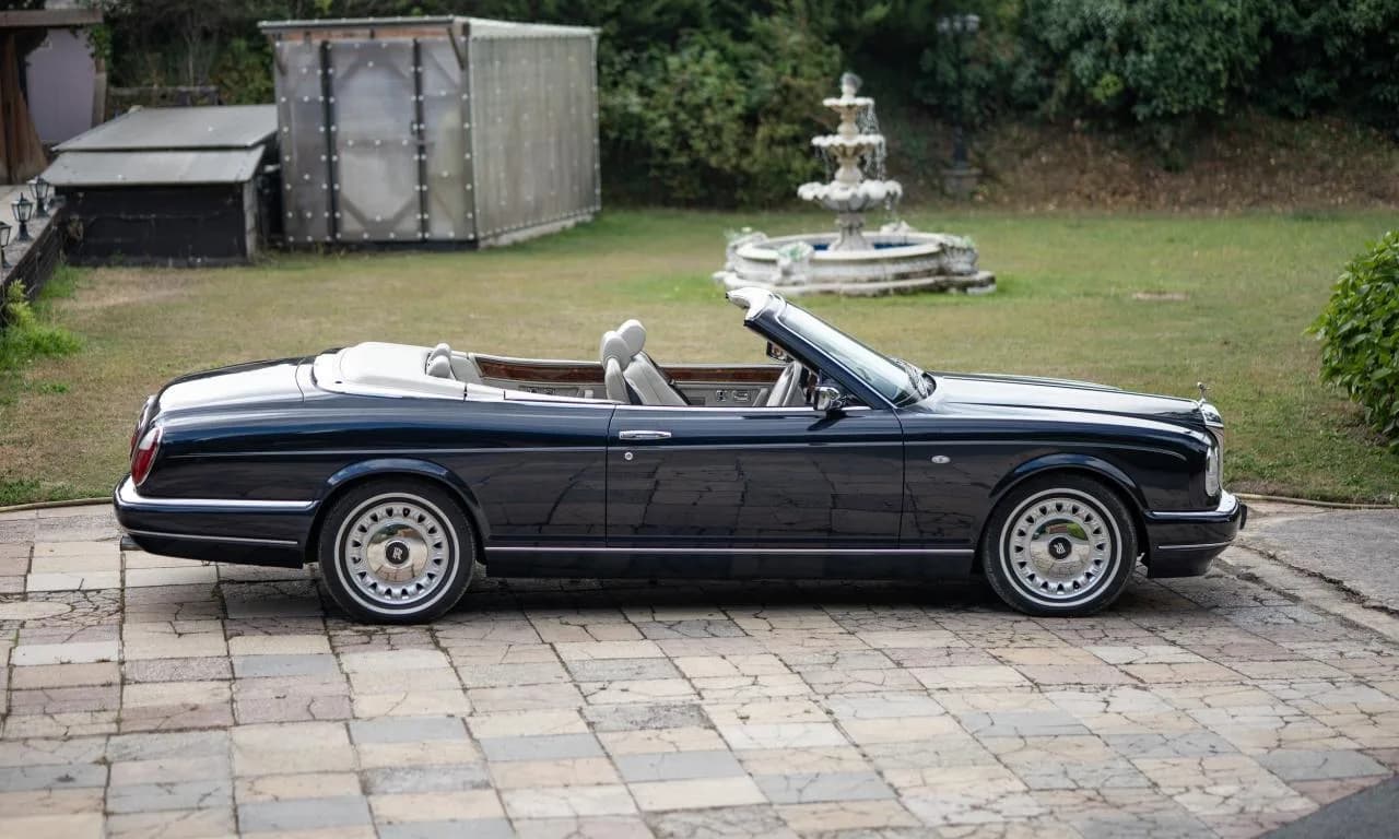 2000 Rolls - Royce Corniche V - Thumbnail 2